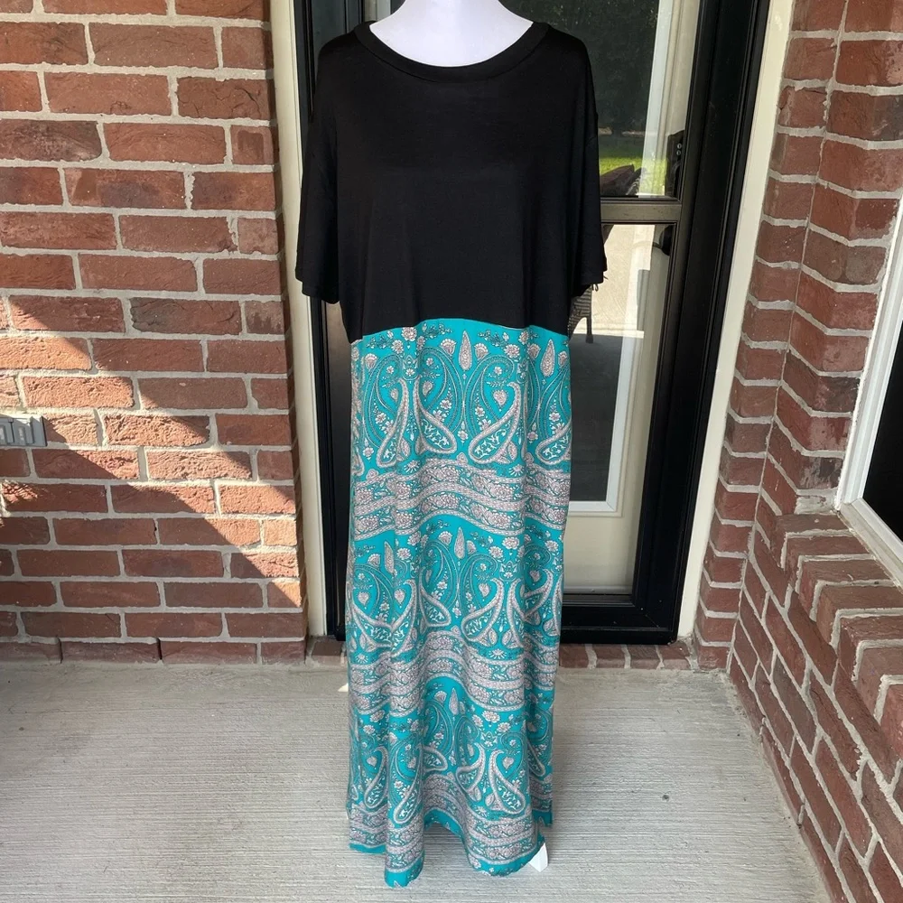 Boho Paisley Floral Print Short Sleeve Maxi Dress